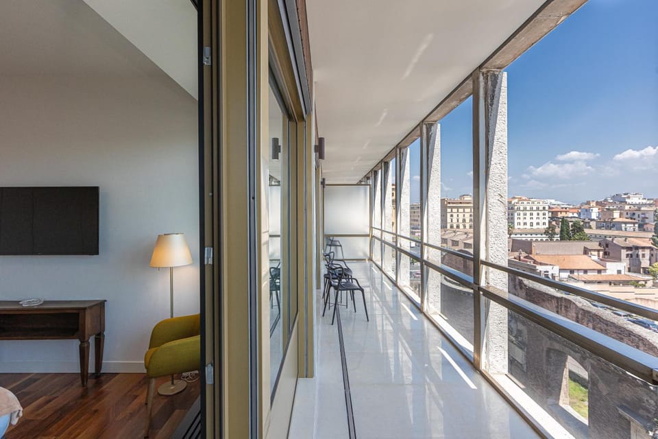 Amazing Via Parigi Hotel in Rome