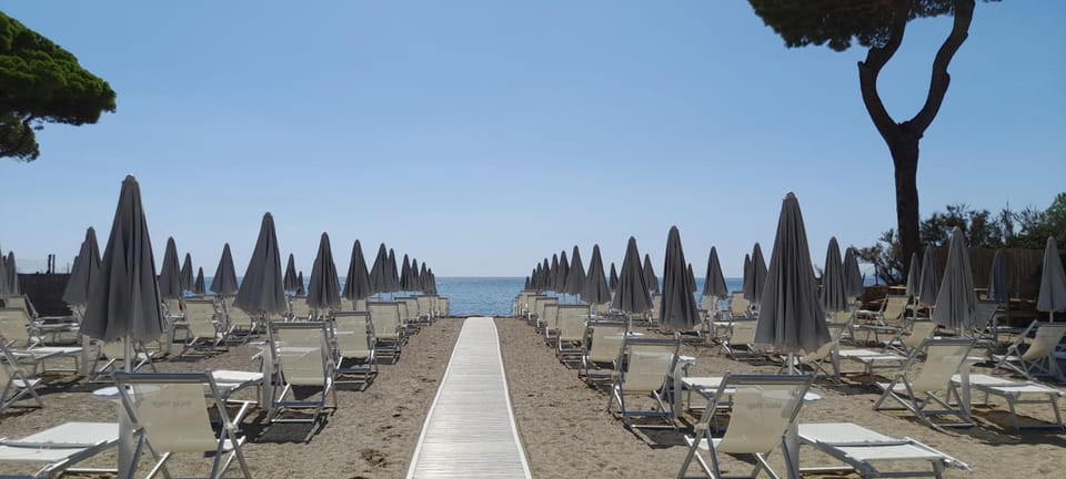 Ibiscus Beach Village Hotel in Follonica