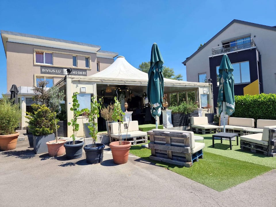 Bivius Hotel Restaurant Luxembourg Hotel in Strassen