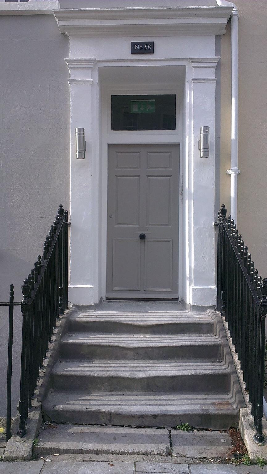 1 Bed - below Deck by Pureserviced Hotel in Plymouth