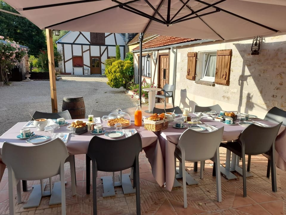 Aux Sources de Ouanne Hotel in Bourgogne-Franche-Comté