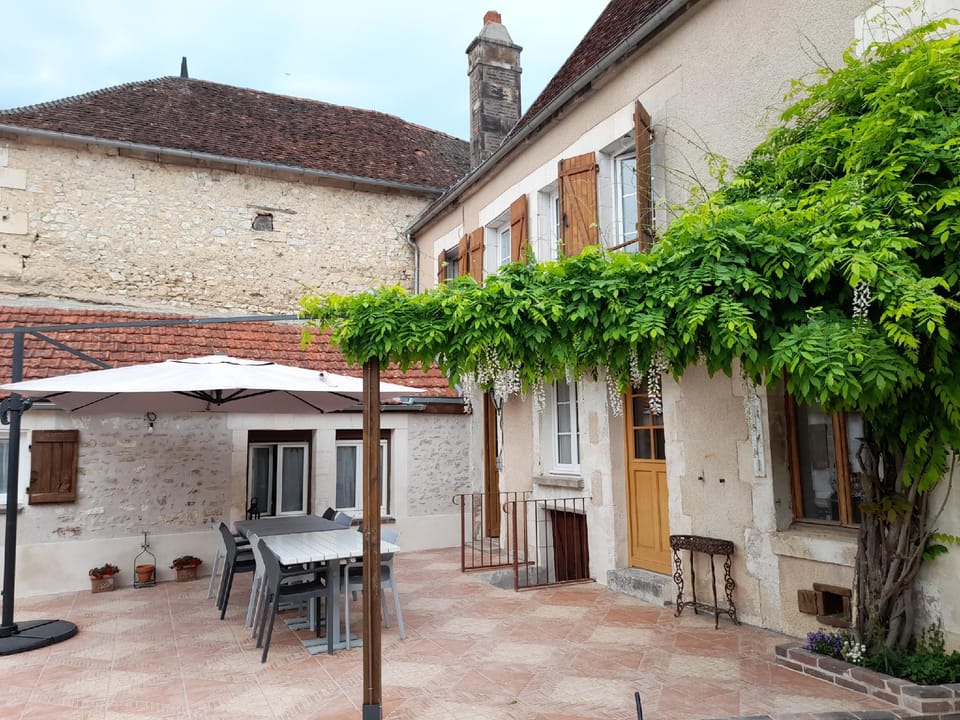 Aux Sources de Ouanne Hotel in Bourgogne-Franche-Comté