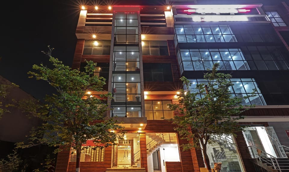 Treebo Silver Stallion Hotel in Lucknow