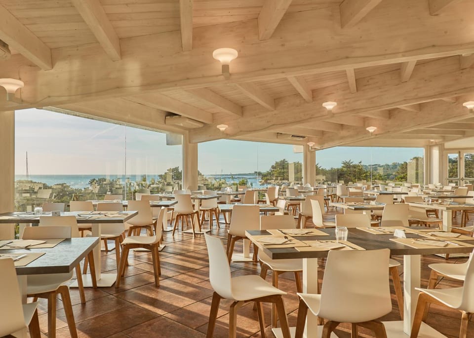 Club Esse Roccaruja Hotel in Stintino