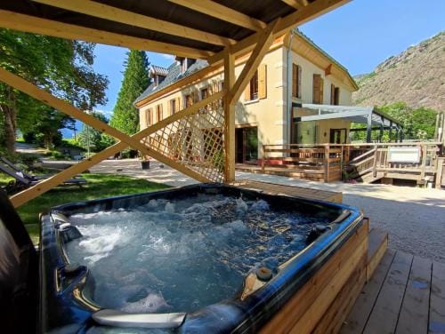 BO LODGE Hotel in Provence-Alpes-Côte d'Azur
