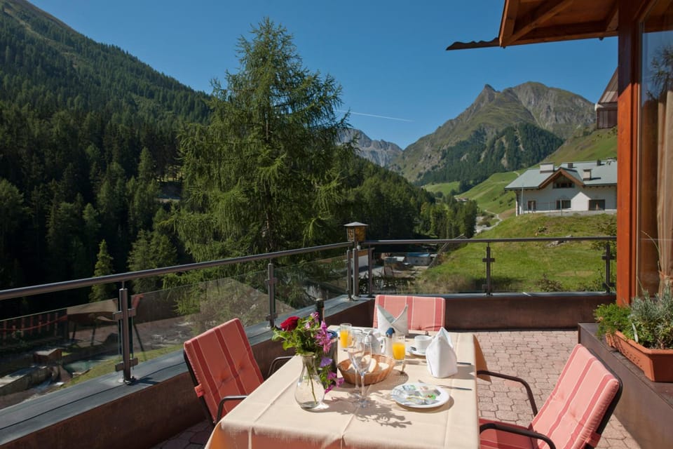 Hotel Romantica Hotel in Canton of Grisons