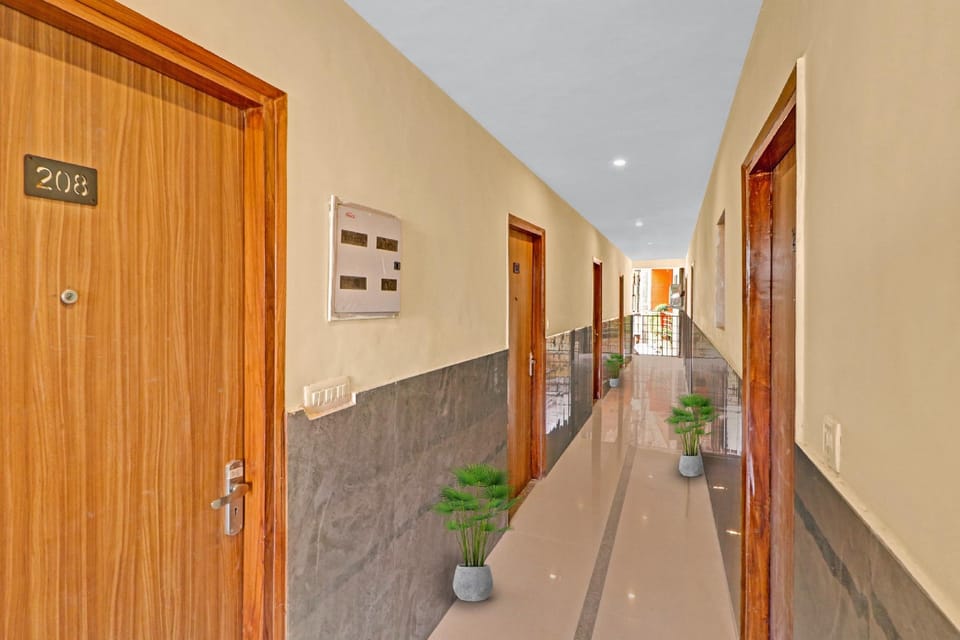 Hotel O Rest Inn Hotel in New Delhi