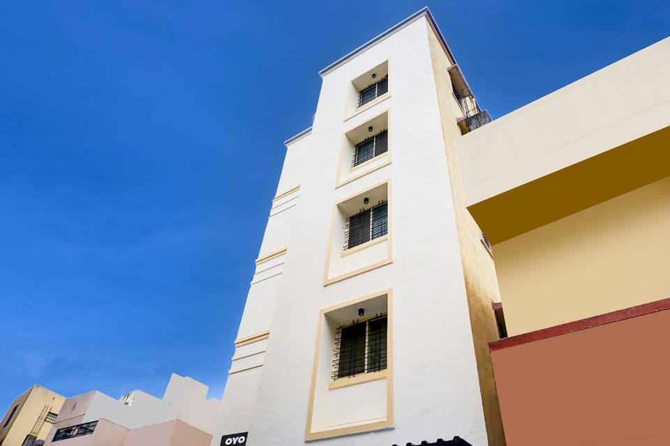 Hotel O Jaihind Building Hotel in Pune