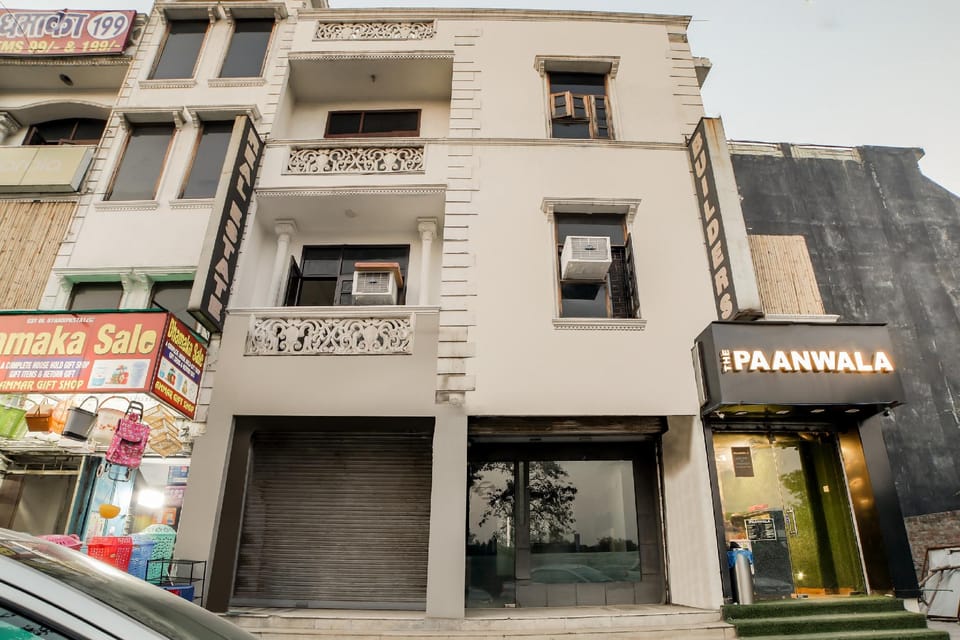 Hotel O Bhera Residency Near Peera Garhi Metro Station Hotel in Delhi
