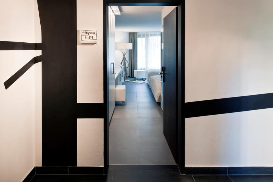 Morosani Fiftyone - the room only Hotel Hotel in Davos