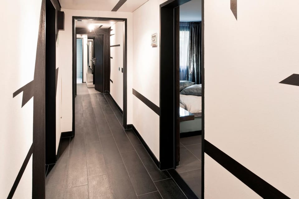 Morosani Fiftyone - the room only Hotel Hotel in Davos