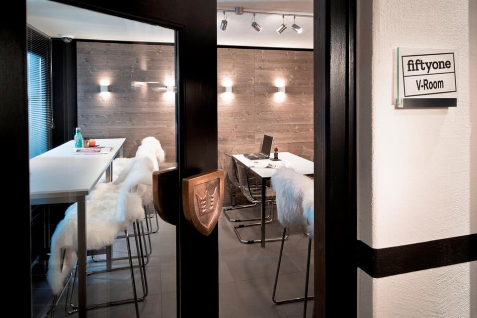 Morosani Fiftyone - the room only Hotel Hotel in Davos
