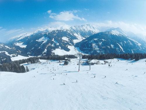 Apartment Uderns near Hochzillertal Ski Lift Hotel in Uderns