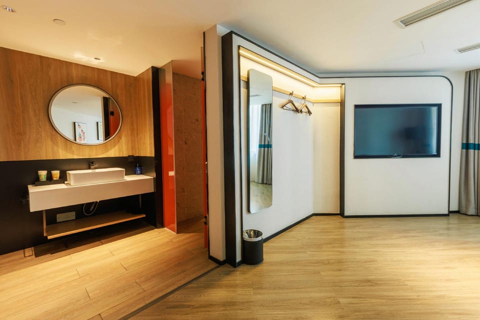 Nihao Hotel Chengdu Panda Base Jinhua Temple Metro Station Hotel in Chengdu