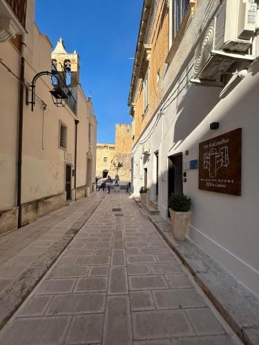Relaxing Rooms Hotel in Pulsano