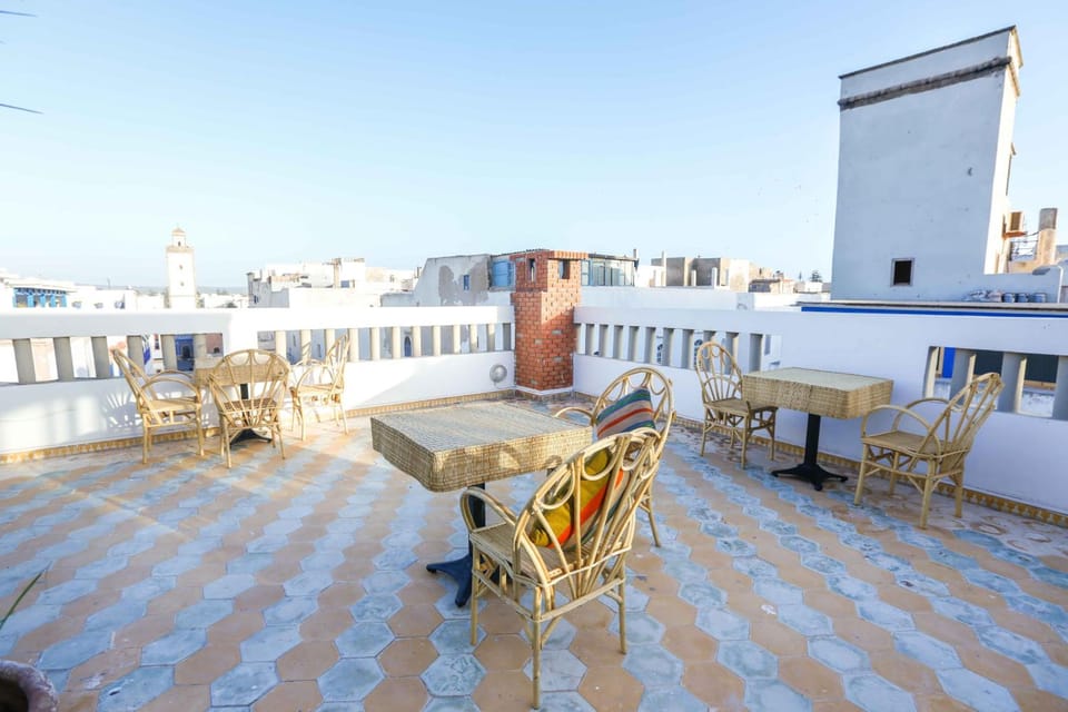 Luxury hotel mounia  Hostel in Essaouira