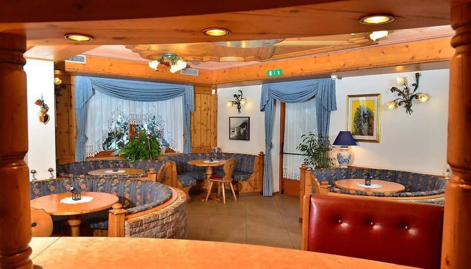 Bar/lounge