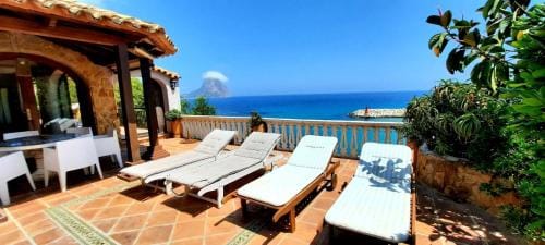 Villa Puerto Blanco Hotel in Calp