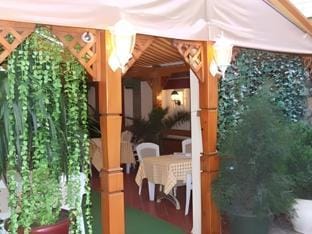 Hotel Amphitryon Hotel in Bucharest