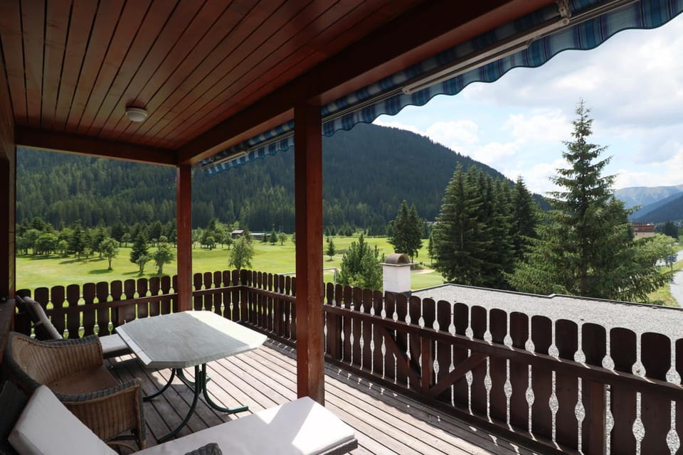 Golf Apartments - Schmid Hotel in Davos