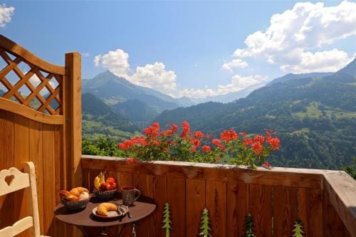 Les chambres et Roulottes des Noisetiers Hotel in Haute-Savoie