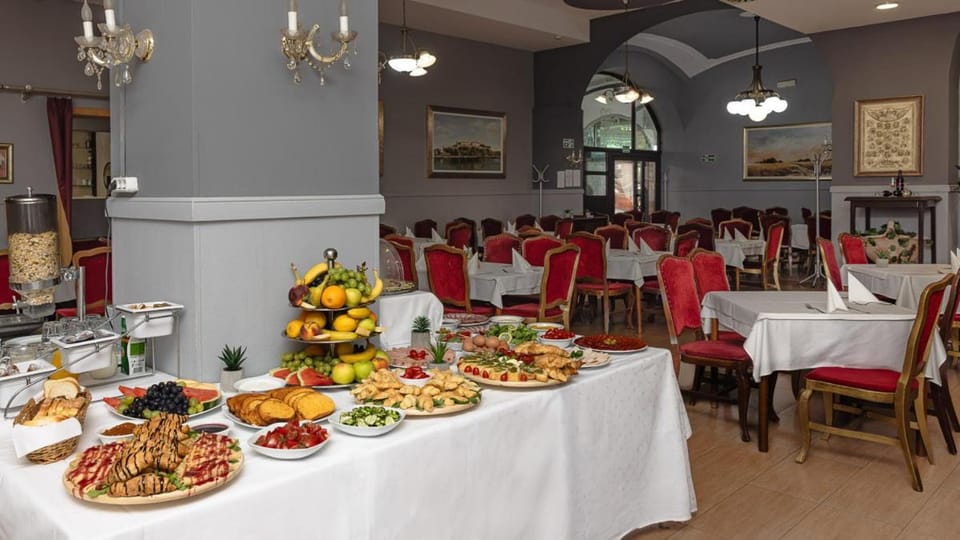 Hotel Vojvodina Hotel in Novi Sad