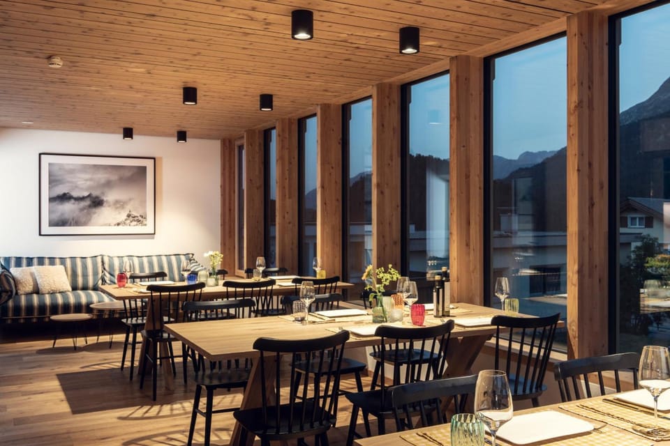 Conrad's Mountain Lodge Hotel in Saint Moritz