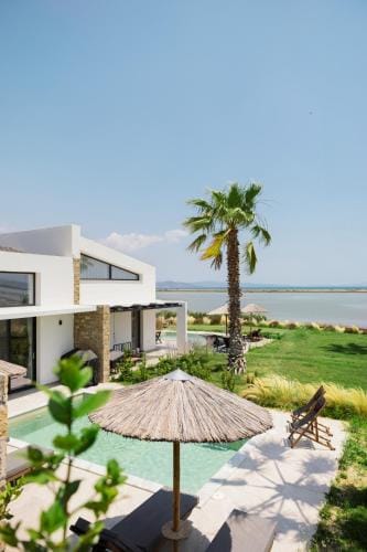 Flamingo View Suites & Villas Hotel in Halkidiki