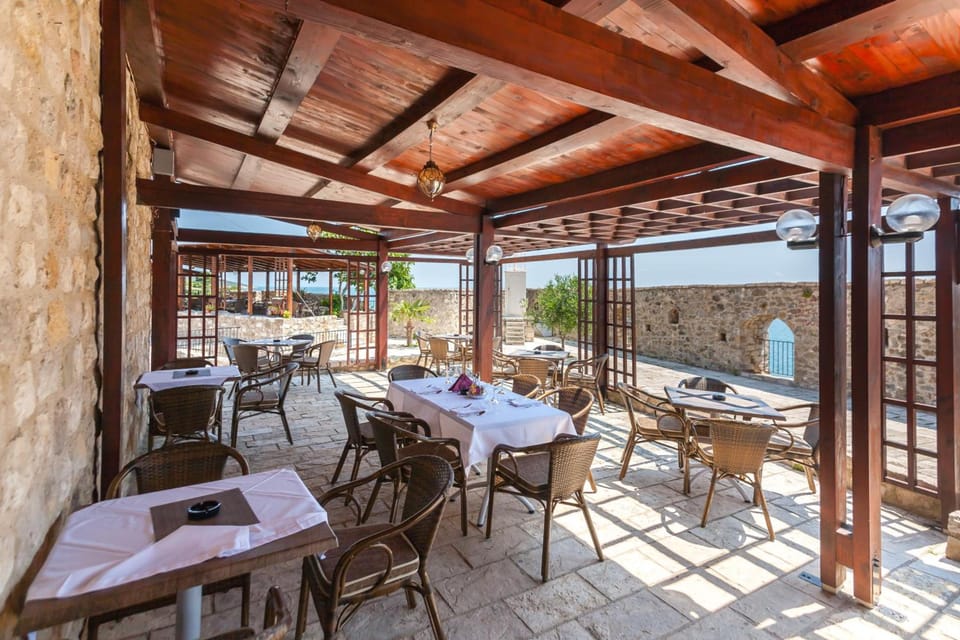 Kulla e Balshajve Hotel in Ulcinj