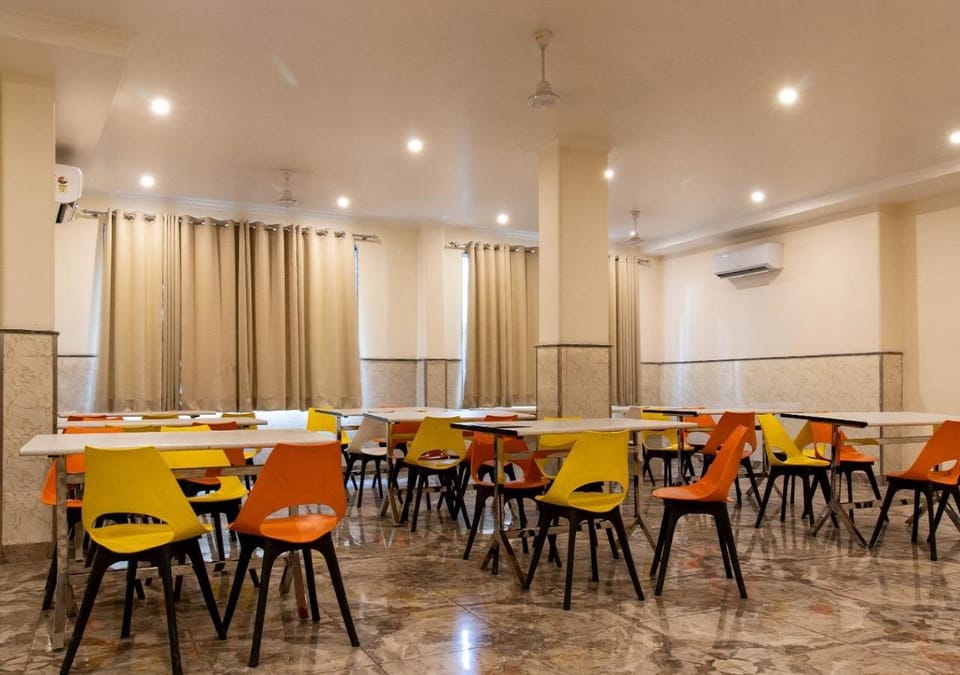 Hotel Dev Residency - Delhi Airport Hotel in New Delhi