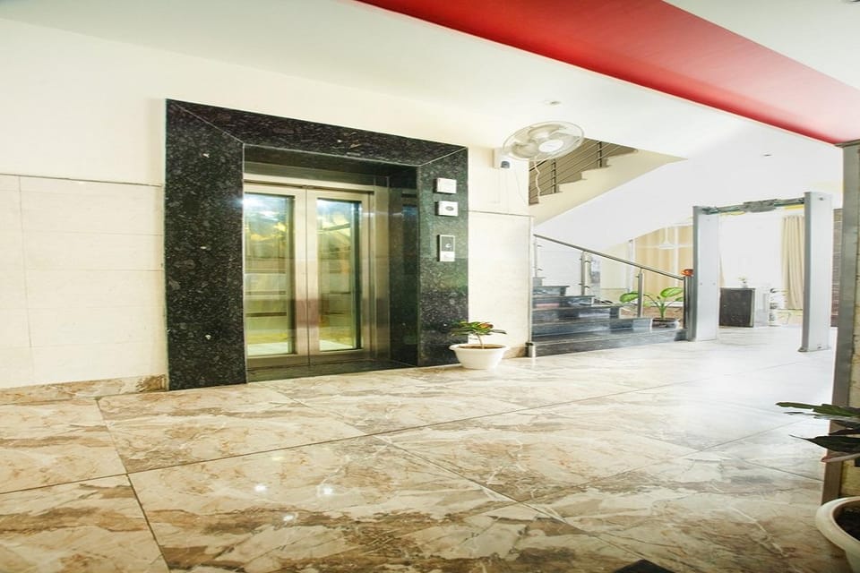 Hotel Dev Residency - Delhi Airport Hotel in New Delhi
