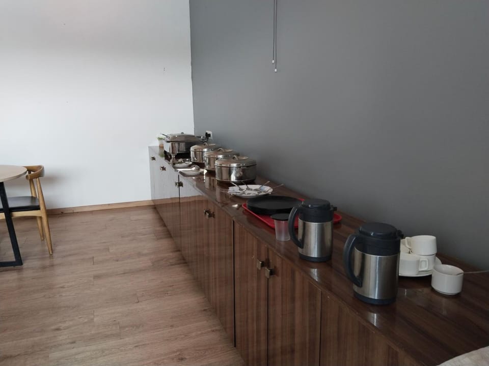 TREETOPS INN Hostel in Chennai