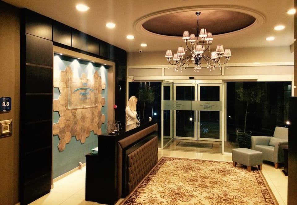 Maison Hotel Hotel in Decentralized Administration of Macedonia and Thrace