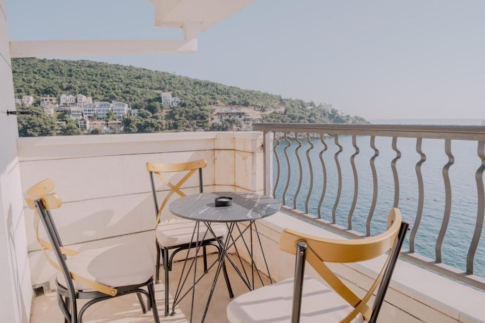 Hotel R Hotel in Ulcinj Municipality