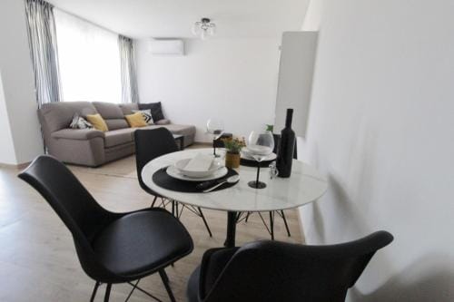 Apartments La Mar Zambratija Hotel in Istria County