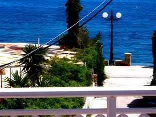Papafotis Apartments & Suites Apartment hotel in Decentralized Administration of the Aegean