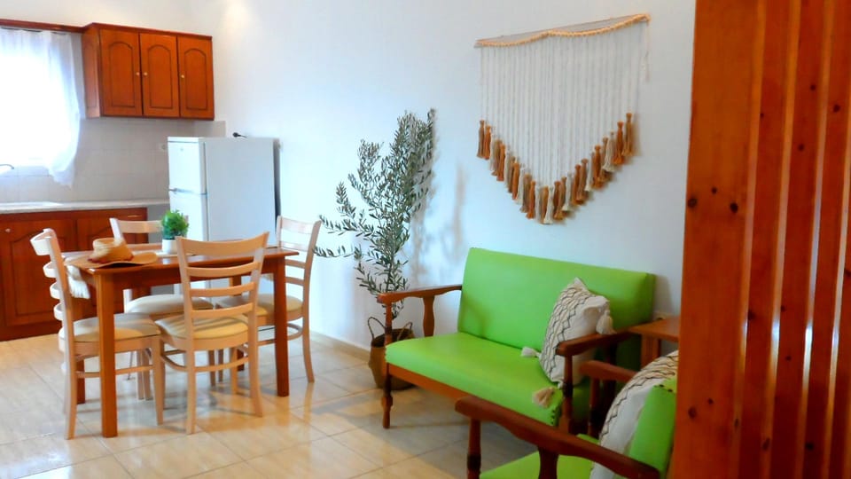Papafotis Apartments & Suites Apartment hotel in Decentralized Administration of the Aegean