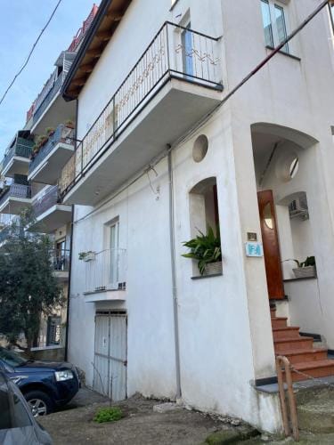 FF Houses - Centro Storico Ottaviano Hotel in Campania