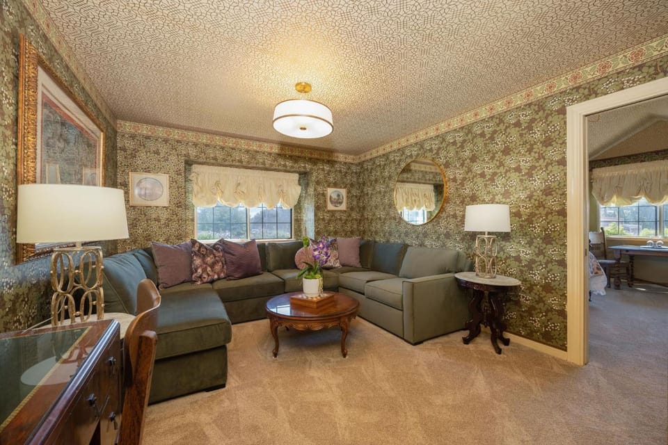 Mill Rose Inn Hotel in Half Moon Bay