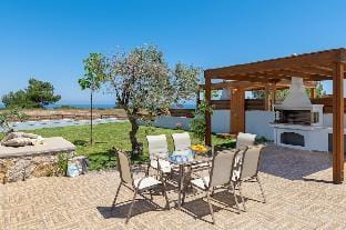 Sperveri Enalio Villas Hotel in Kolympia