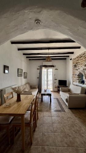 Atlazia Suites Hotel in Decentralized Administration of the Aegean