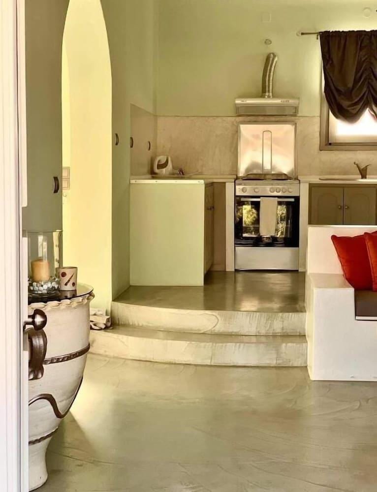 Aegean Muses Villas Hotel in Decentralized Administration of the Aegean