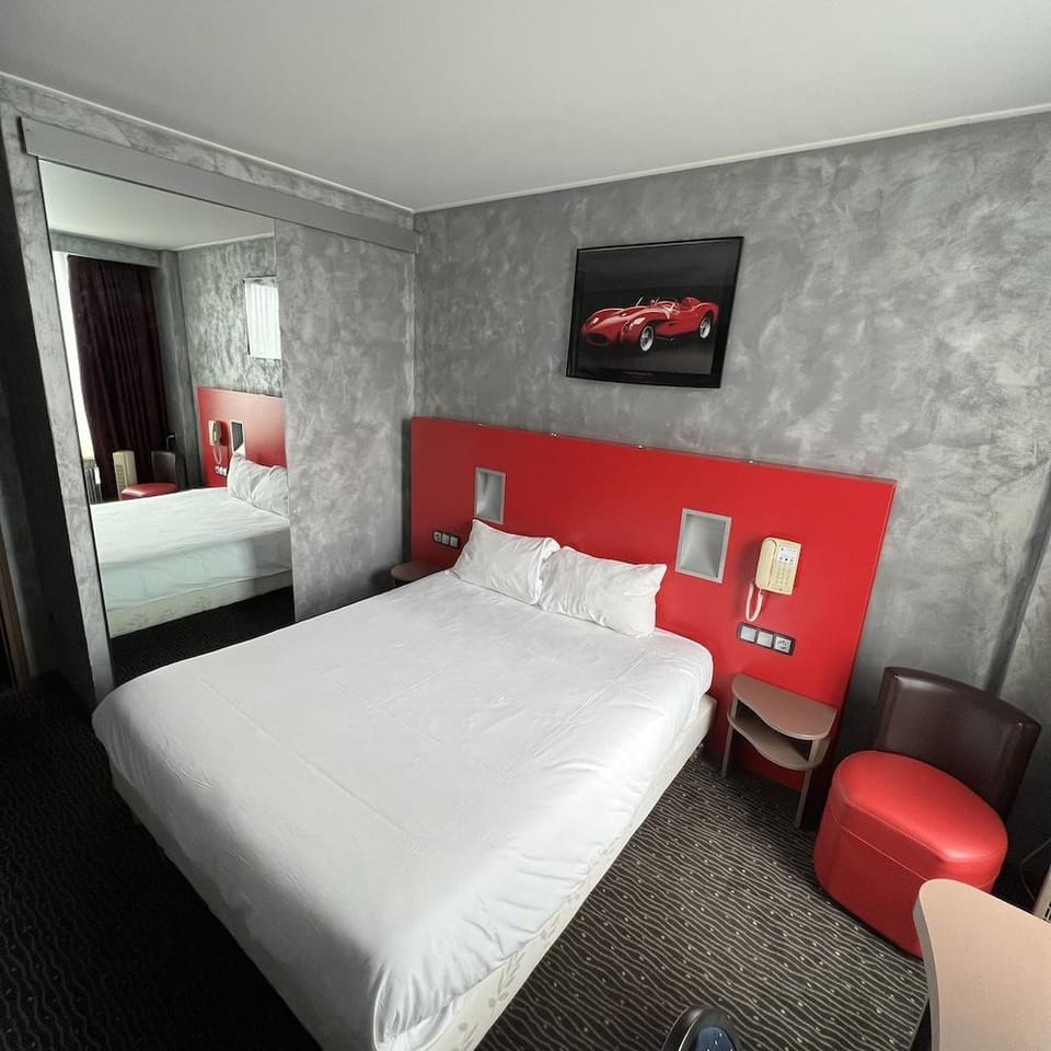 Le Grand Hôtel de Valenciennes Hotel in Valenciennes