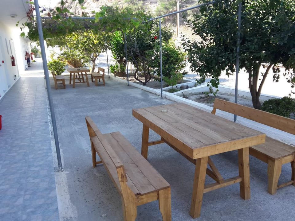 Stenna Apartments Hotel in Kefalos