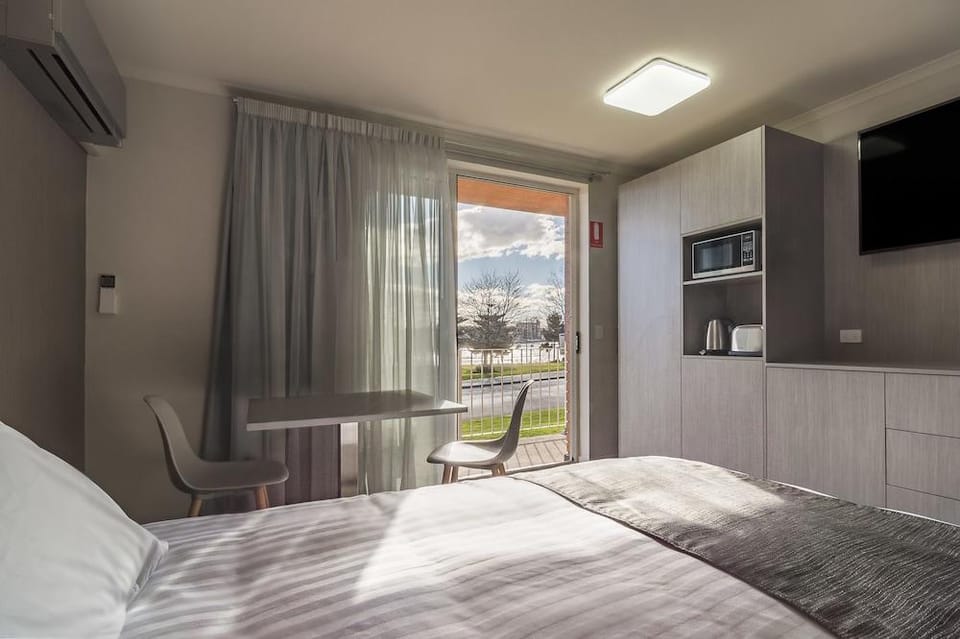 The Argosy Hotel in Devonport