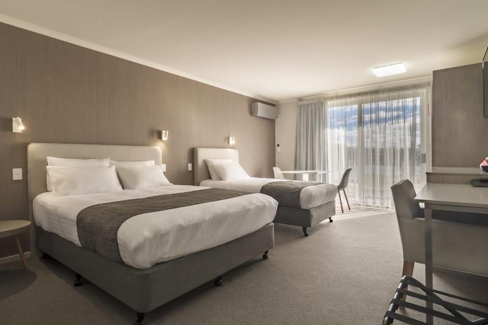 The Argosy Hotel in Devonport