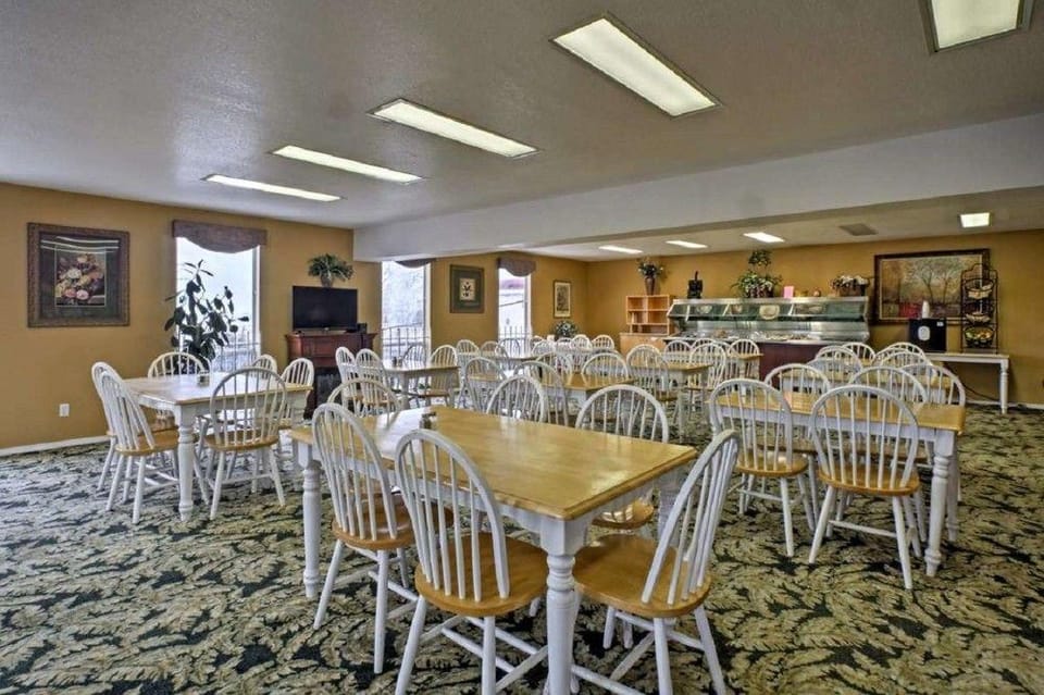 Presley's Penthouse Hotel in Branson