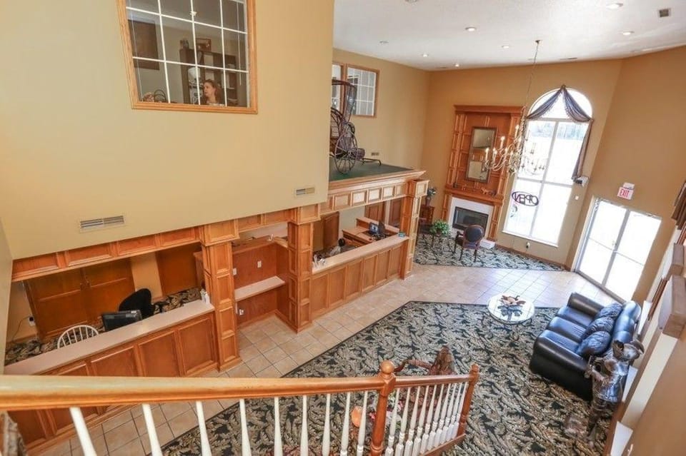 Presley's Penthouse Hotel in Branson