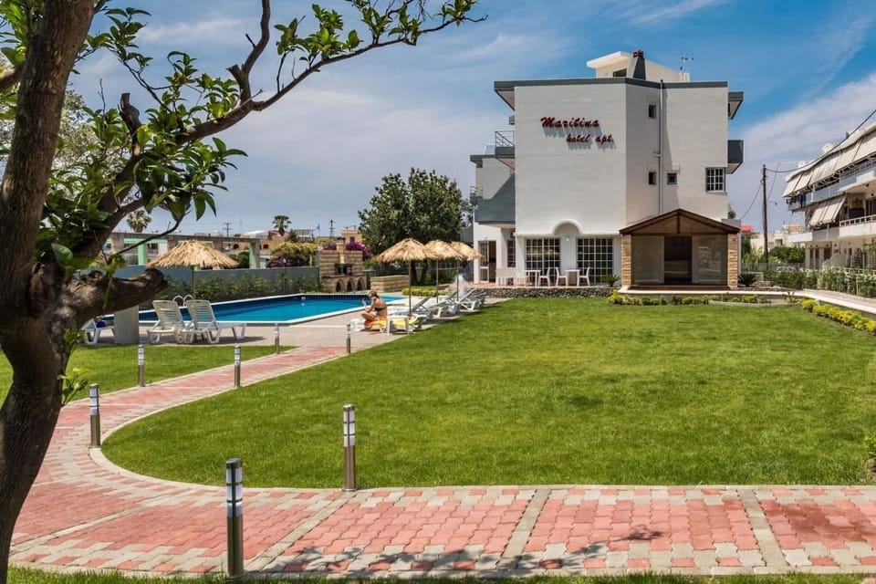 Maritina Apartments Hotel in Ialysos
