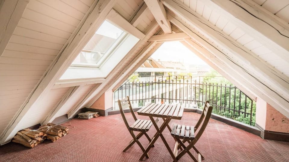 Löwenplatz Apartment near Station by Airhome Hotel in Zurich City